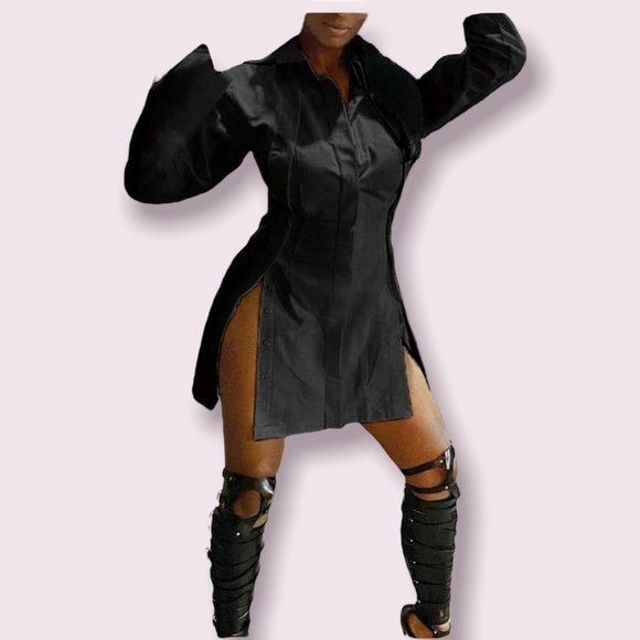 Chic Black Button-Up Dress - Picture 1 of 5